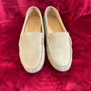 M. Gemi Felize Driving Loafer in Latte Suede SIZE 38 (US 7.5)